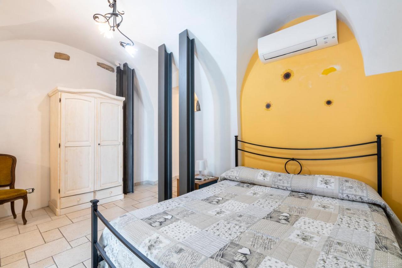 Agriturismo Il Vecchio Mulino Terzorio Bagian luar foto