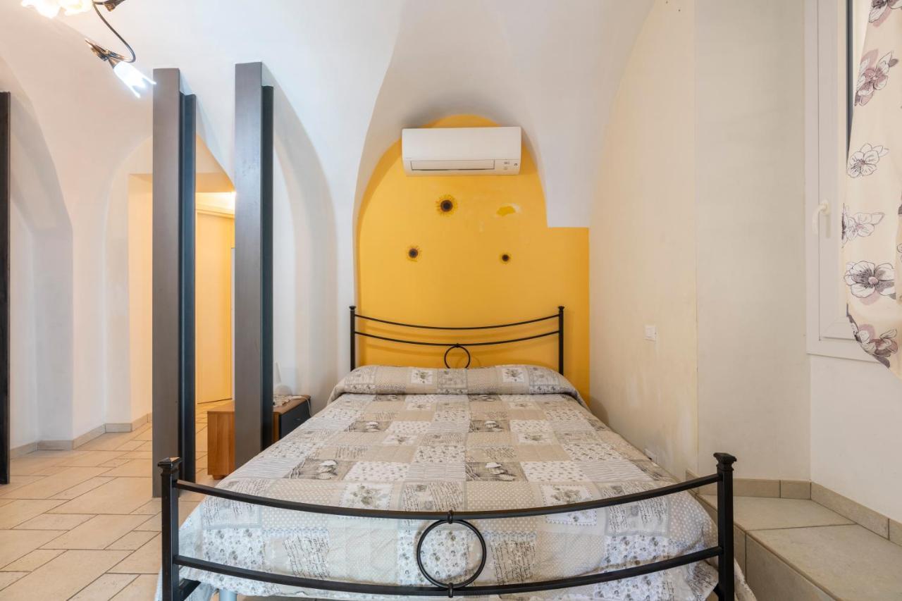 Agriturismo Il Vecchio Mulino Terzorio Bagian luar foto