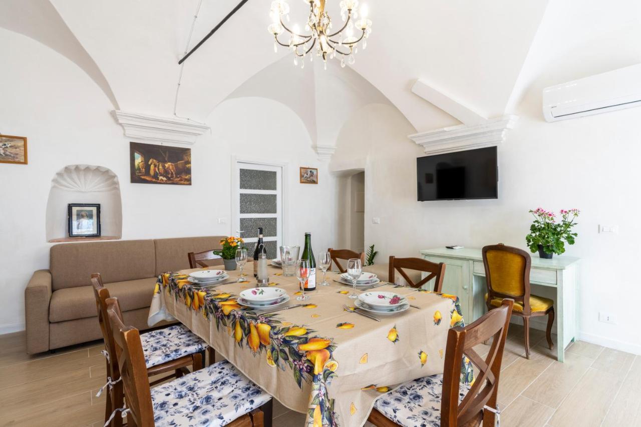 Agriturismo Il Vecchio Mulino Terzorio Bagian luar foto