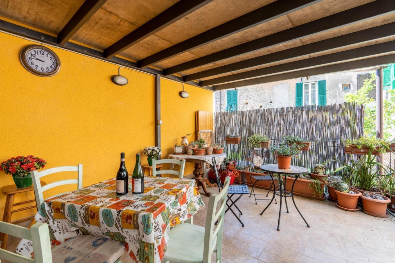 Agriturismo Il Vecchio Mulino Terzorio Bagian luar foto
